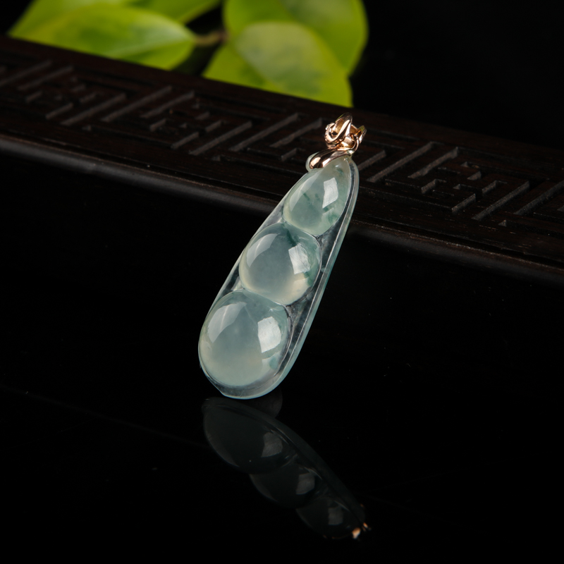 缅甸糯冰种飘花翡翠连中三元吊坠-红掌柜