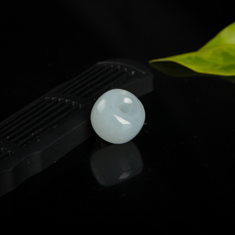 天然糯种白色翡翠路路通吊坠-红掌柜