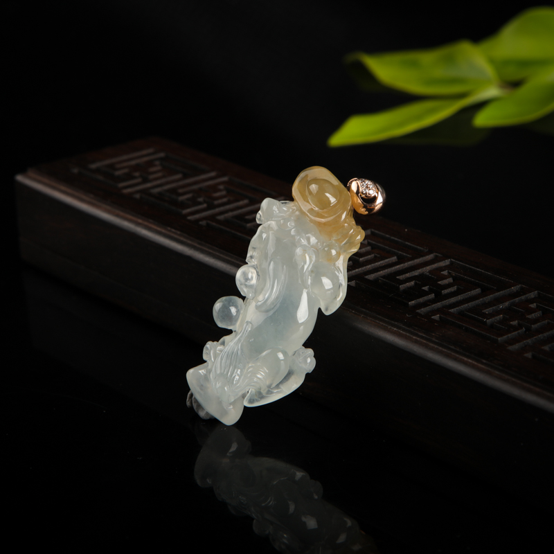 糯冰种翡翠貔貅吊坠-红掌柜