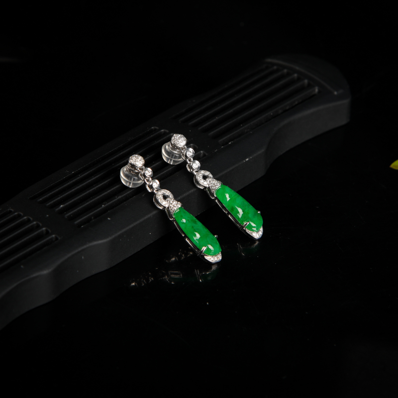 糯种翠绿翡翠福豆耳坠-红掌柜