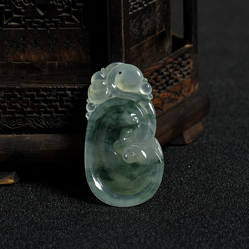 天然糯冰种飘花翡翠如意吊坠-红掌柜