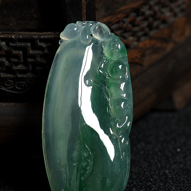 缅甸天然糯冰种飘翠翡翠吊坠-红掌柜
