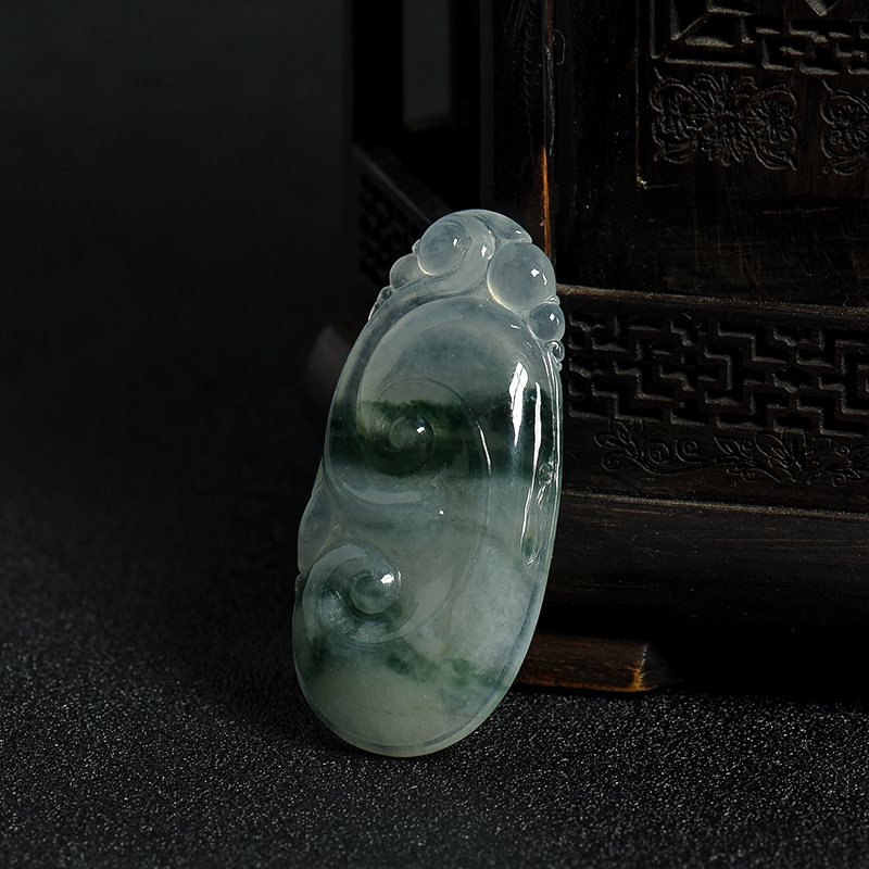 糯冰种飘花翡翠如意吊坠-红掌柜