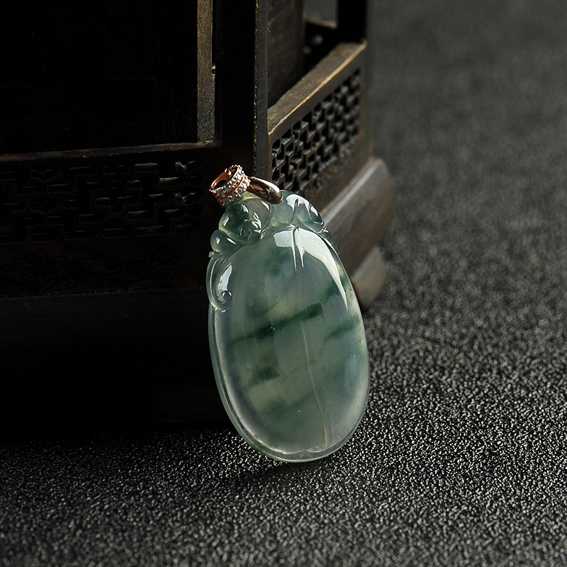 天然糯冰种飘花翡翠福在眼前吊坠-红掌柜