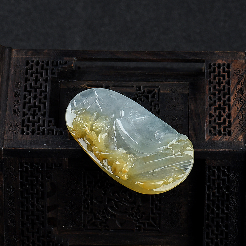 缅甸天然糯冰种黄翡吊坠-红掌柜