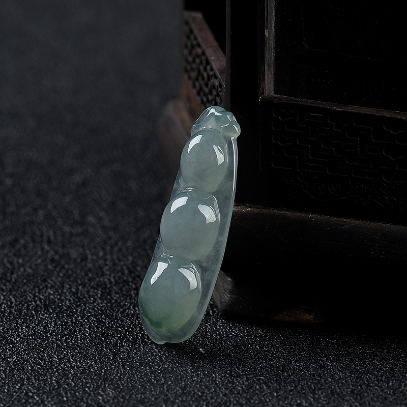 缅甸糯冰种飘花翡翠连中三元吊坠-红掌柜