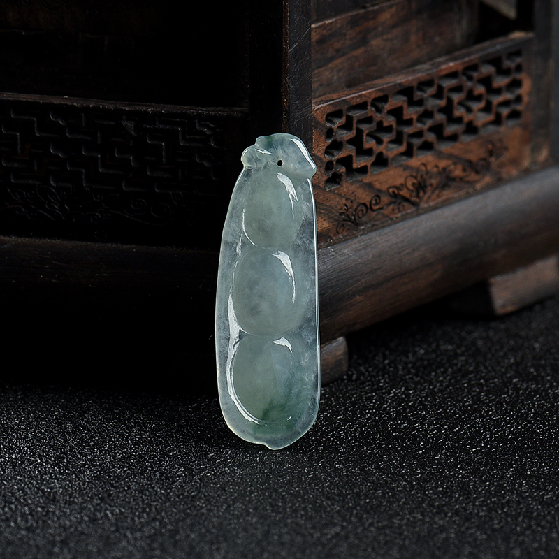 缅甸天然飘花翡翠连中三元吊坠-红掌柜