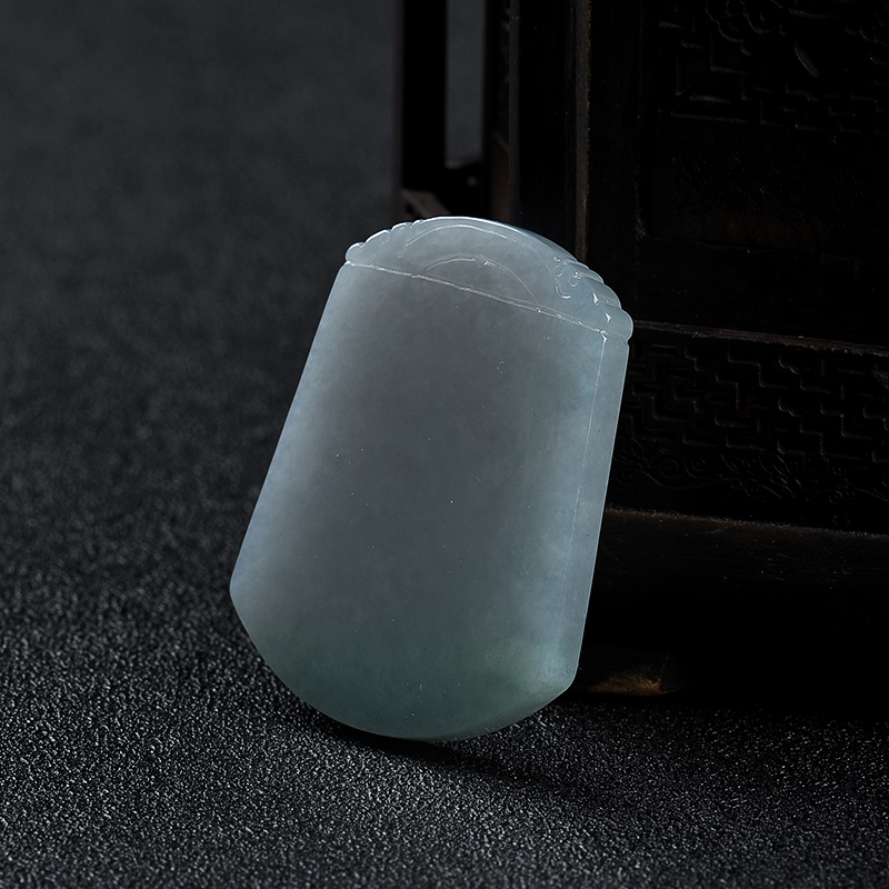 缅甸糯种浅绿翡翠平安无事牌吊坠-红掌柜