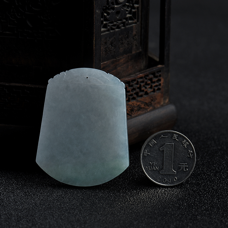 糯种浅绿翡翠平安无事牌吊坠-红掌柜