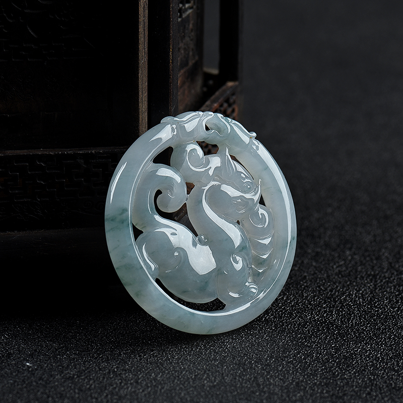 天然糯冰种飘花翡翠麒麟吊坠-红掌柜