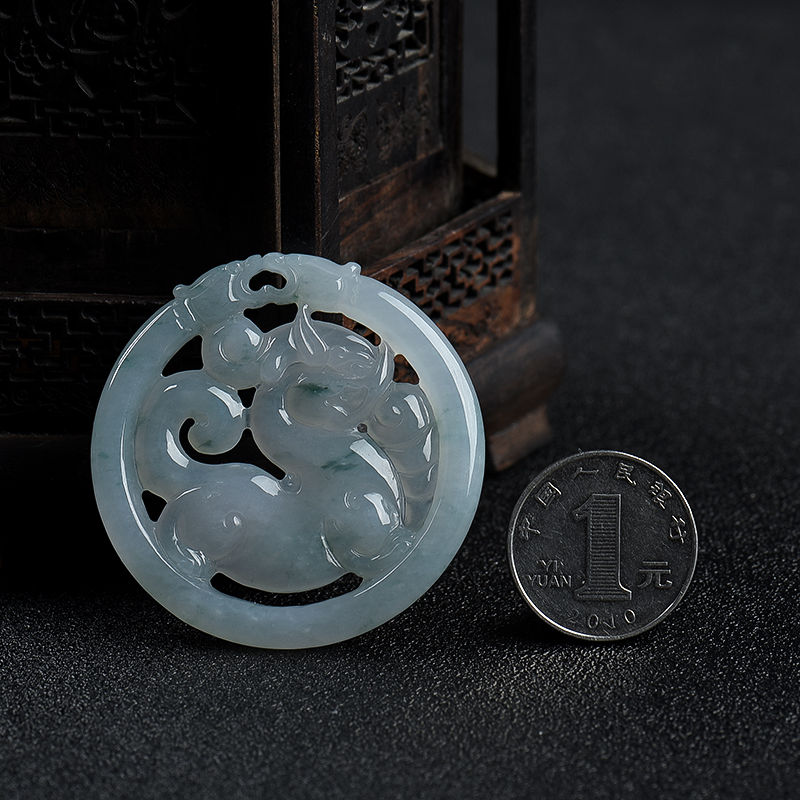 糯冰种飘花翡翠麒麟吊坠-红掌柜