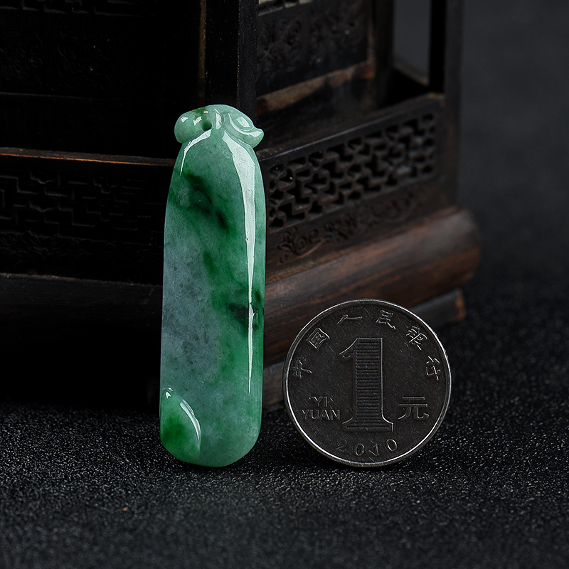 天然缅甸翡翠福瓜吊坠-红掌柜