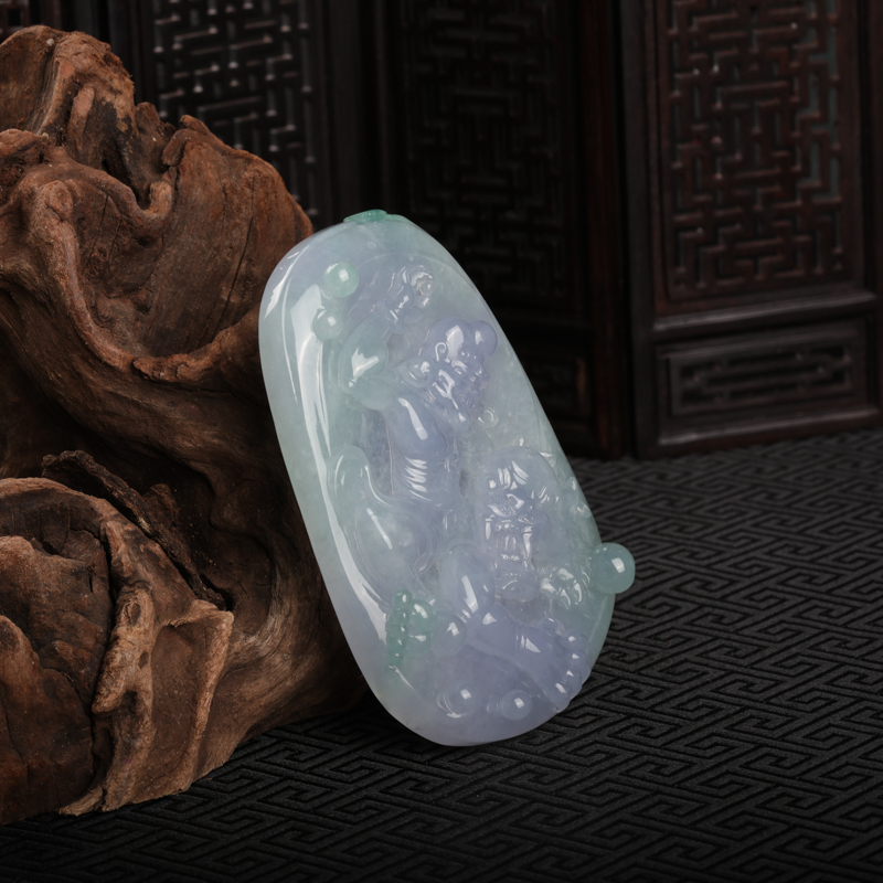 天然糯冰种浅紫翡翠伏虎罗汉挂件-红掌柜