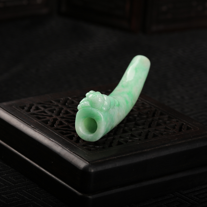 缅甸天然豆种翡翠烟嘴-红掌柜