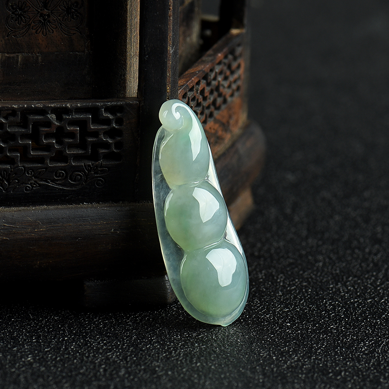 糯种灰绿翡翠-红掌柜