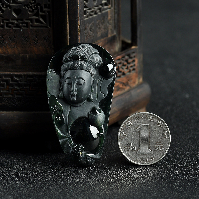 缅甸豆种墨翠吊坠-红掌柜