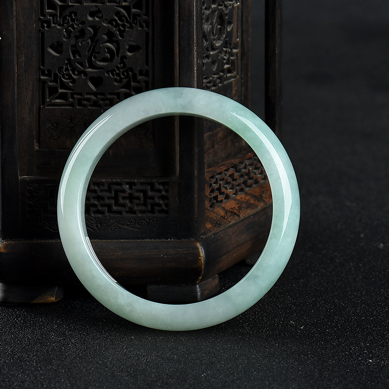 缅甸天然豆种浅绿翡翠手镯-红掌柜