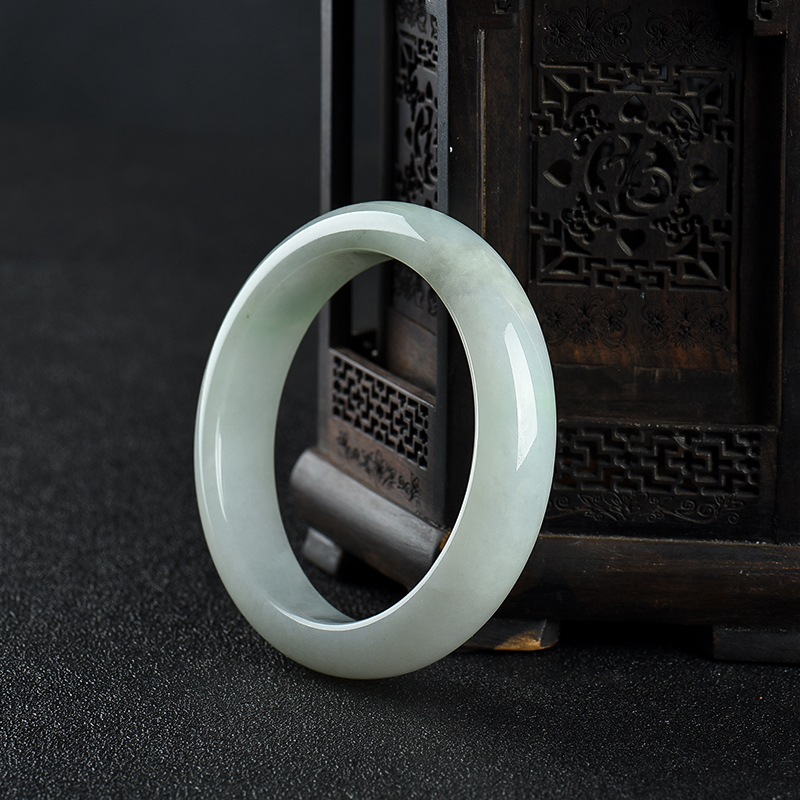 59mm天然豆种翡翠手镯-红掌柜