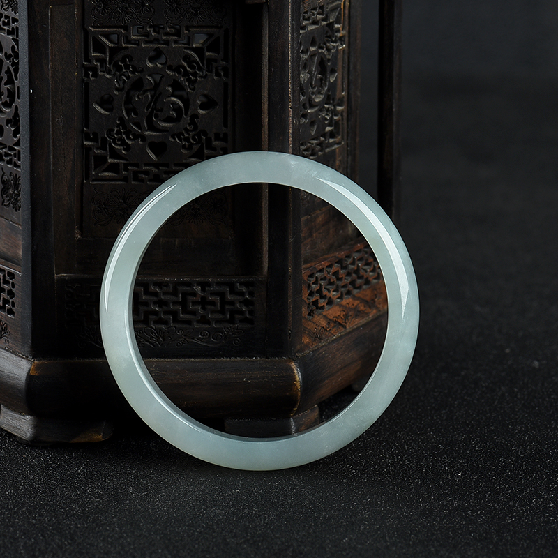 58mm豆种翡翠手镯-红掌柜