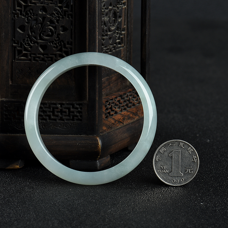 缅甸天然翡翠手镯-红掌柜