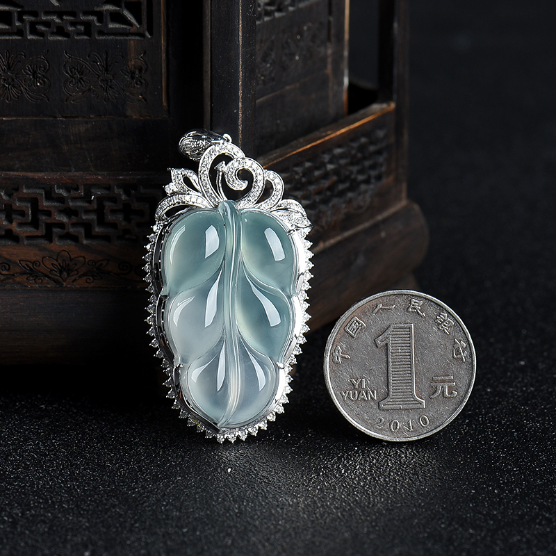 翡翠吊坠-红掌柜