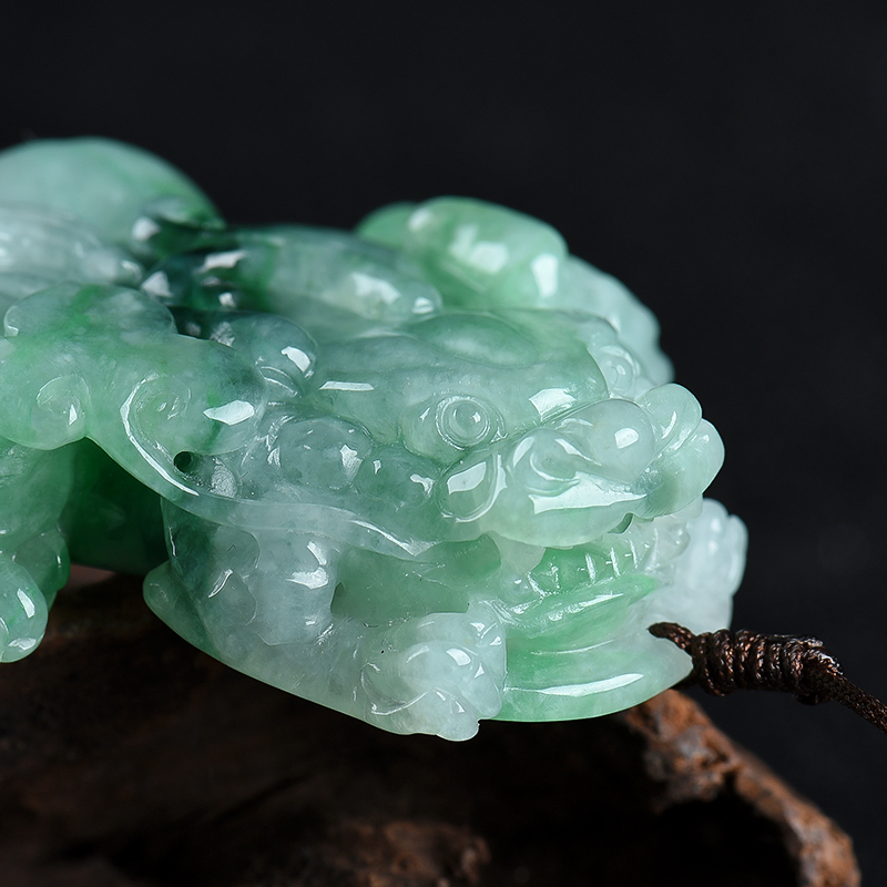 天然翡翠貔貅吊坠-红掌柜