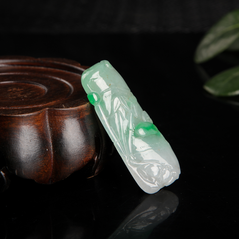 天然糯种飘翠翡翠节节高升吊坠-红掌柜