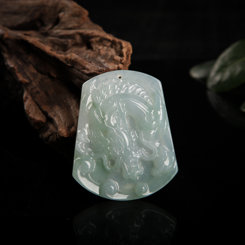 缅甸天然糯种灰绿翡翠龙牌吊坠-红掌柜