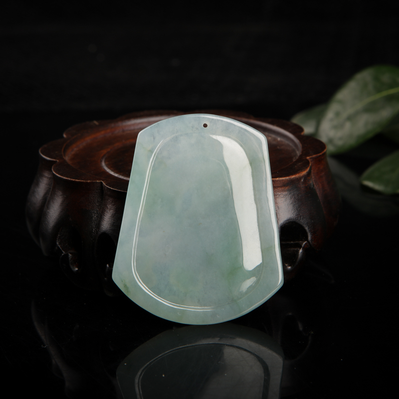 缅甸天然灰绿翡翠龙牌吊坠-红掌柜