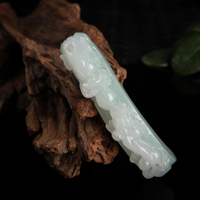 缅甸天然浅绿翡翠双龙戏珠小摆件-红掌柜