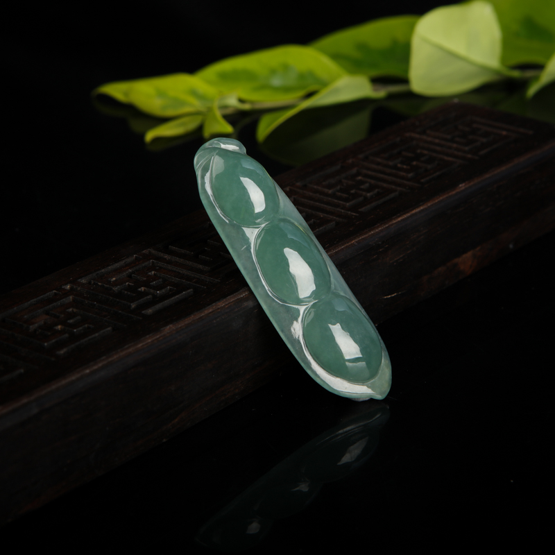 灰绿翡翠连中三元吊坠-红掌柜