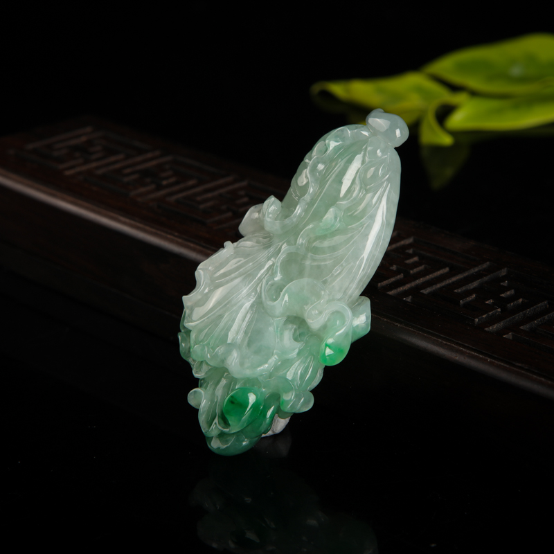 缅甸豆种飘翠翡翠百财吊坠-红掌柜