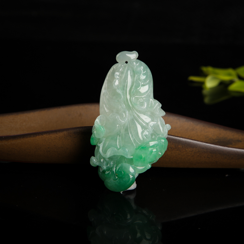 缅甸天然飘翠翡翠百财吊坠-红掌柜