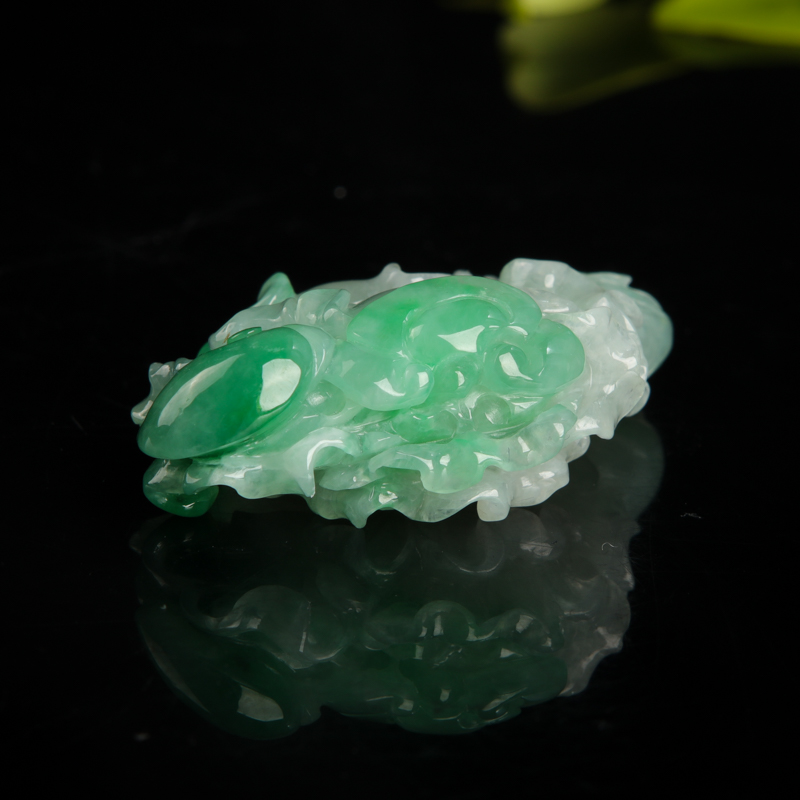 缅甸天然豆种翡翠百财吊坠-红掌柜