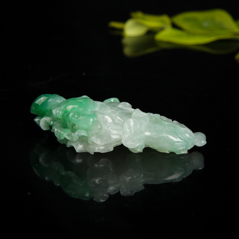 缅甸天然豆种飘翠翡翠吊坠-红掌柜