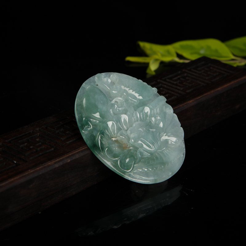 天然糯种飘花翡翠蝶恋花吊坠-红掌柜