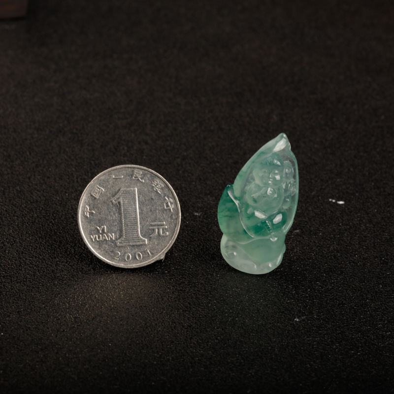 天然糯冰种翡翠-红掌柜