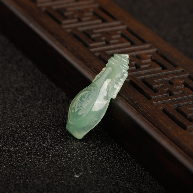 冰种翡翠平安如意吊坠-红掌柜