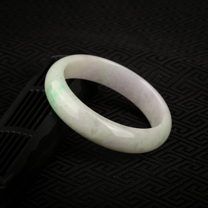 豆种飘翠翡翠手镯-红掌柜