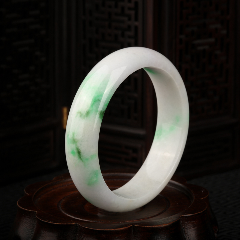 56mm豆种飘翠翡翠手镯-红掌柜
