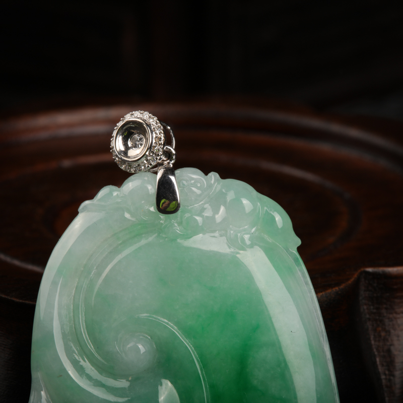 缅甸天然糯种翡翠如意吊坠-红掌柜