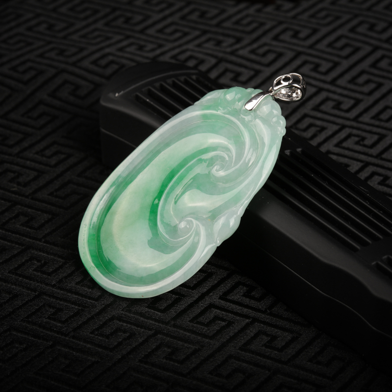 缅甸糯种飘翠翡翠如意吊坠-红掌柜