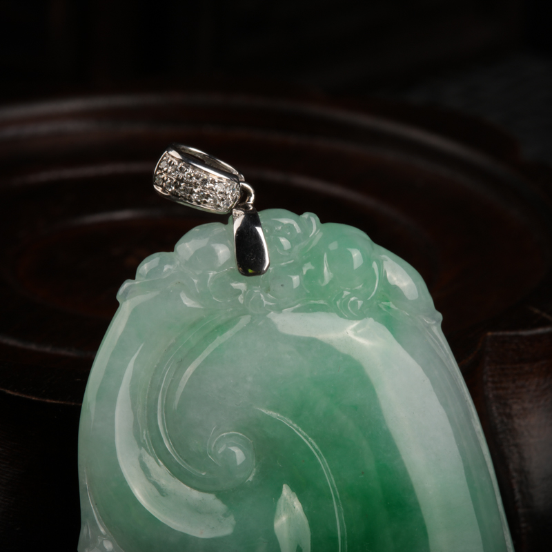 缅甸天然糯种翡翠如意吊坠-红掌柜