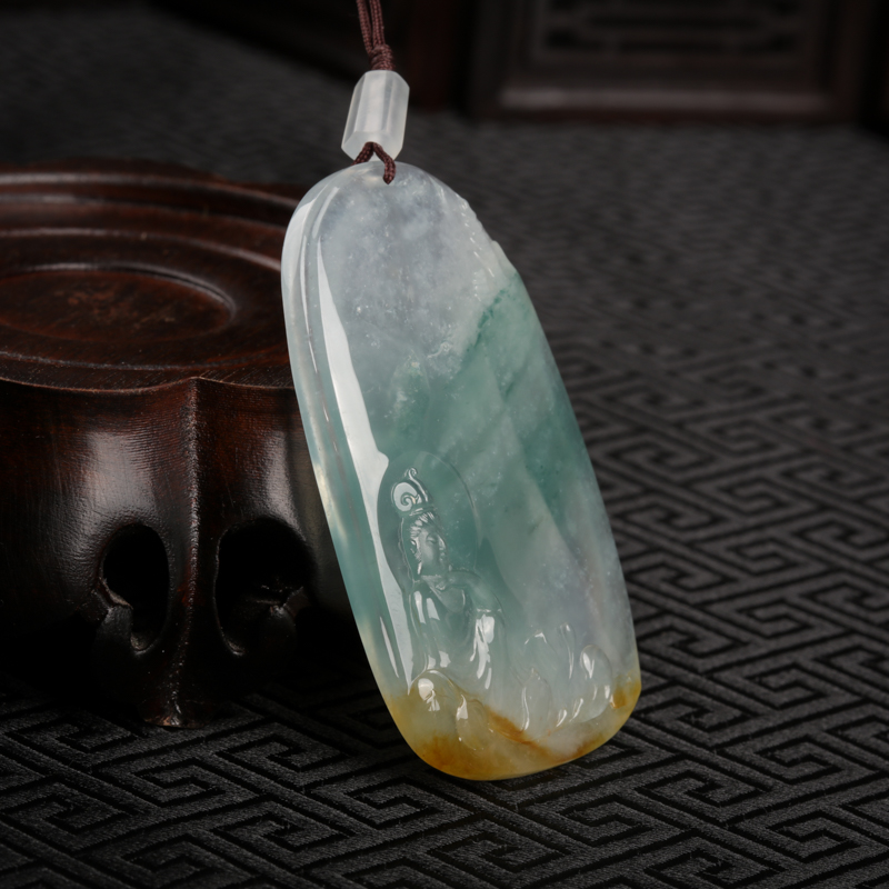 俏色翡翠观音吊坠-红掌柜