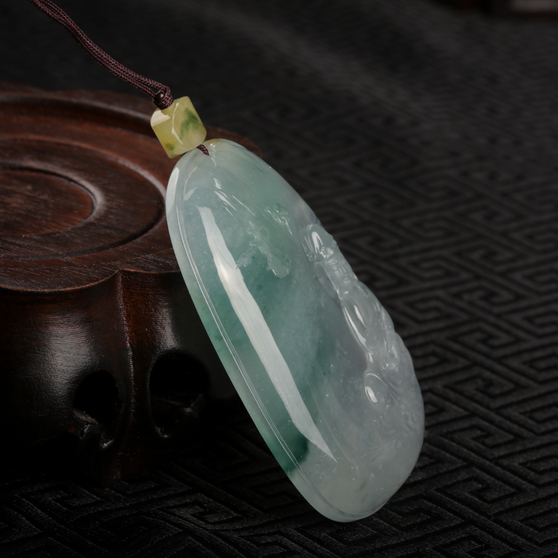 飘花翡翠观音吊坠-红掌柜