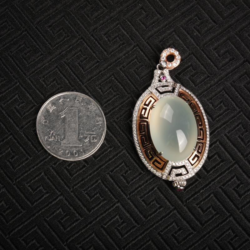 糯冰种浅绿翡翠-红掌柜