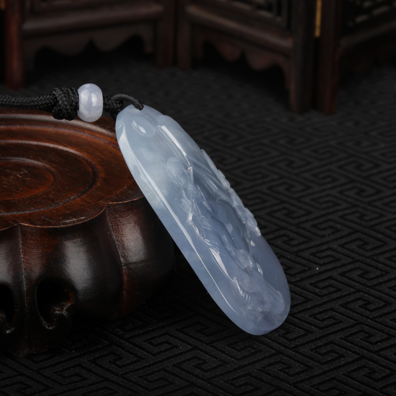 天然糯冰种浅紫色翡翠童趣吊坠-红掌柜