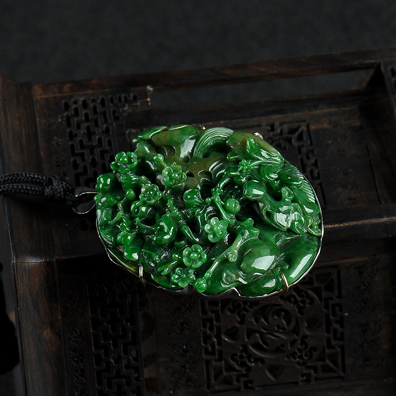 缅甸天然糯种翡翠喜上眉梢吊坠-红掌柜