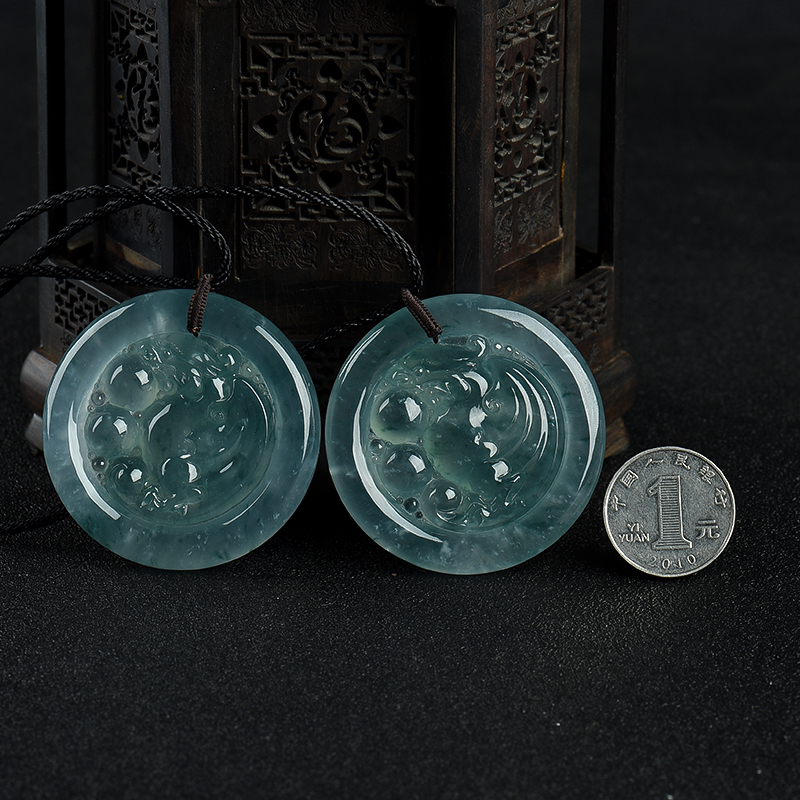 冰种飘花翡翠仿古龙吊坠-红掌柜