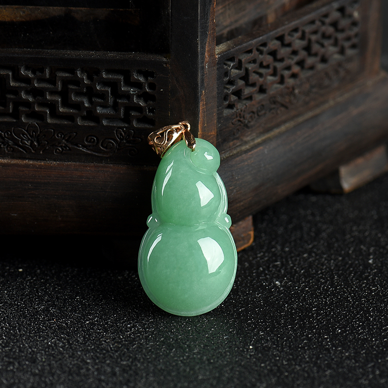 18K豆种豆绿翡翠福禄吊坠-红掌柜